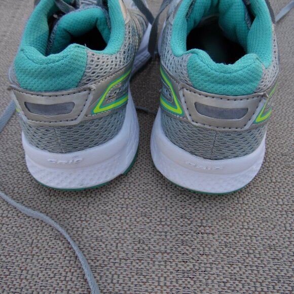 SAUCONY WOMENS SIZE 6 RUNNING SHOES - Picture 8 of 12